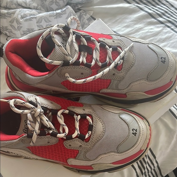 Balenciaga Red and Cream Sneakers - Picture 1 of 3